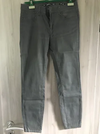 Pantalon slim gris huilé 7-8 Zara