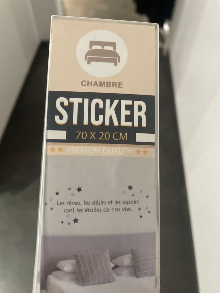 Sticker - photo numéro 2