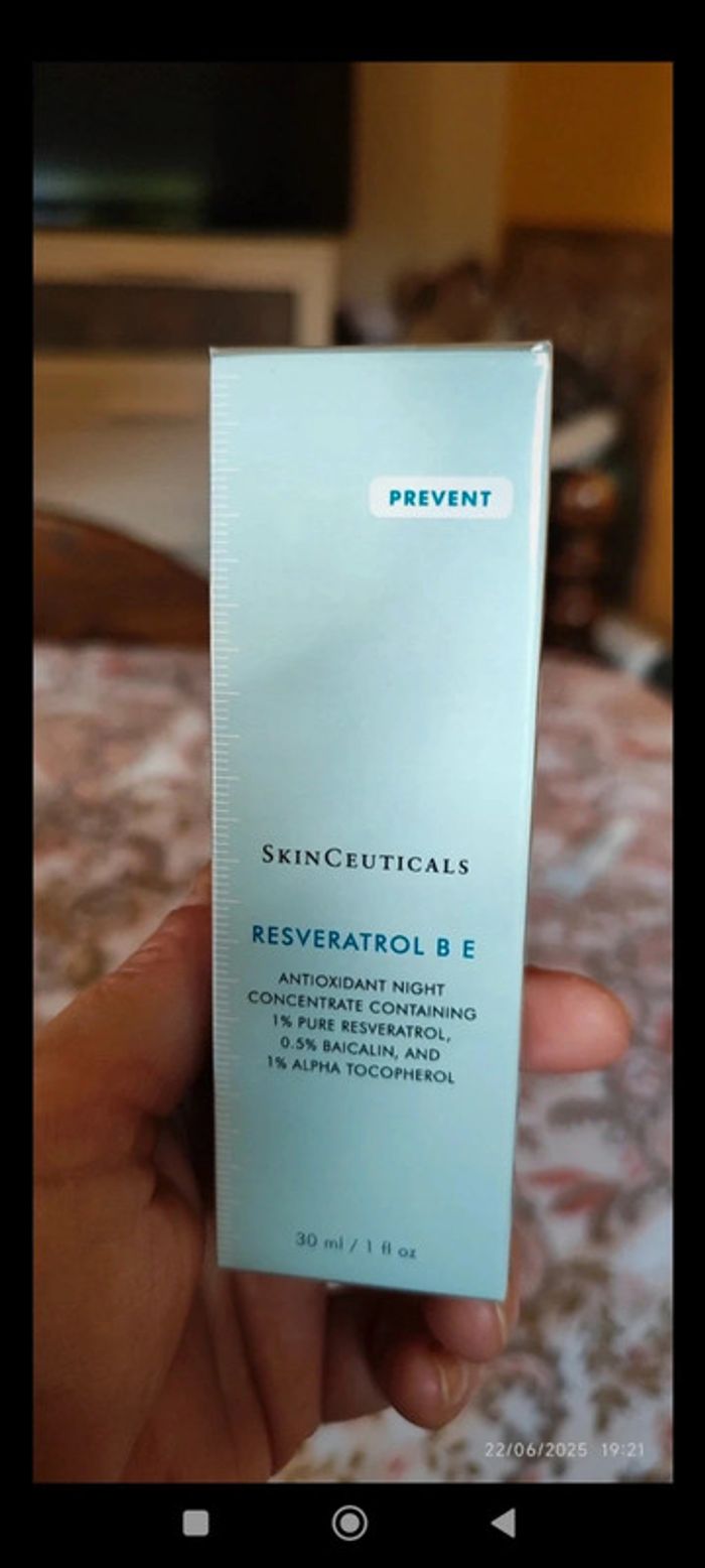 Skinceuticals Resvératrol B E Serum Antioxydant Réparateur de Nuit 30 ml - photo numéro 5