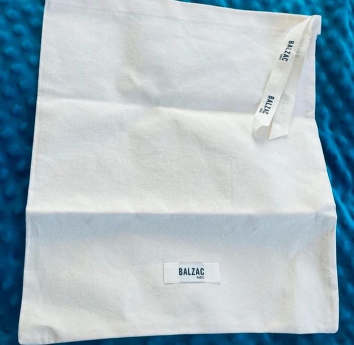 Sac en tissu anti-poussière Balzac Paris – Neuf - photo numéro 2