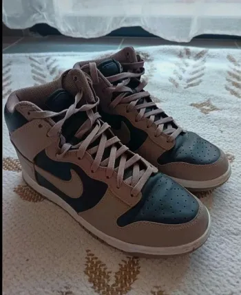 Baskets Dunk high moon fossil Nike