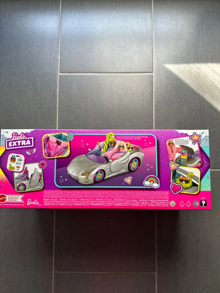 Barbie Extra Cabriolet argenté, Voiture pour poupée, 2 Places, Intérieur Rose - photo numéro 2
