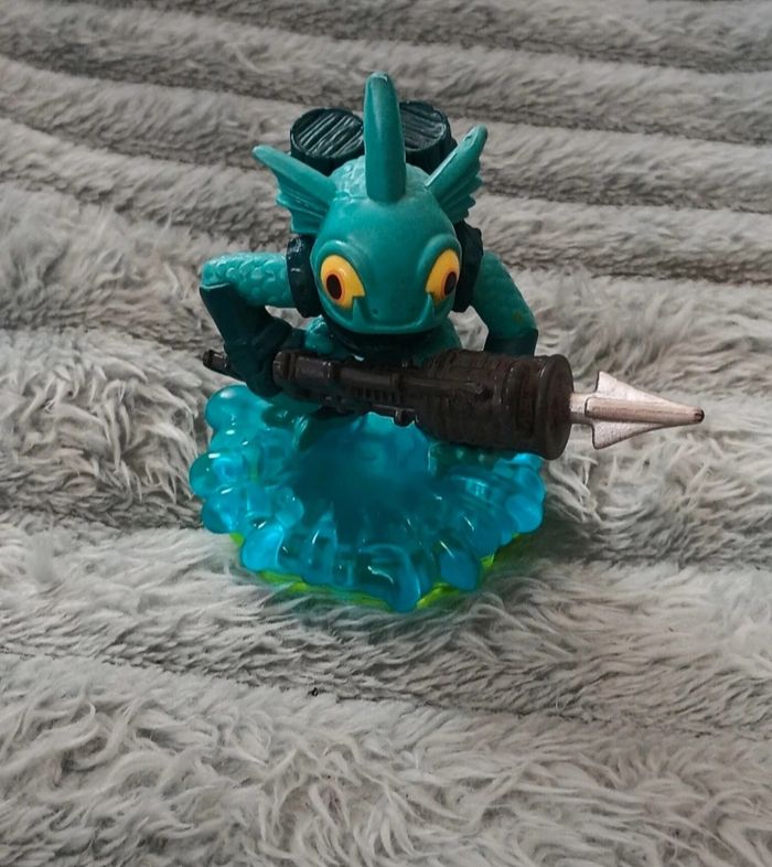 Figurine skylanders gill grunt activision