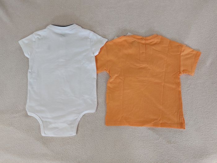 Lot body + t shirt MC 24 mois - photo numéro 2