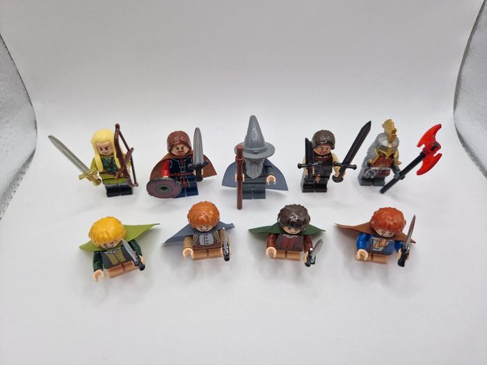 Figurines type lego 9 membres de la communauté de l'anneau seigneur des anneaux / hobbit - photo numéro 8