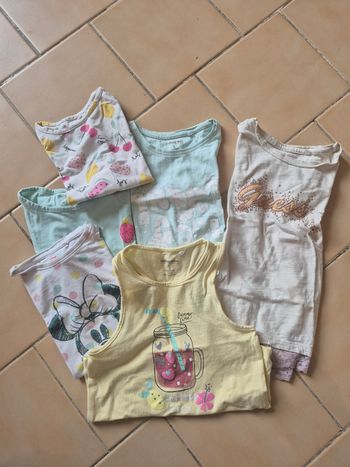 Lot 14 vêtements fille été 5 ans