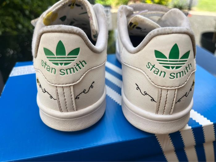 Baskets Stan smith pointure 34 - photo numéro 3