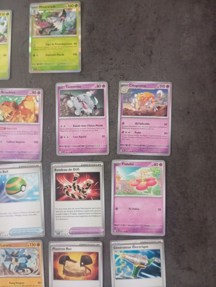 Lot 32 Cartes Pokémon Écarlate Et Violet Sans Doubles - photo numéro 3
