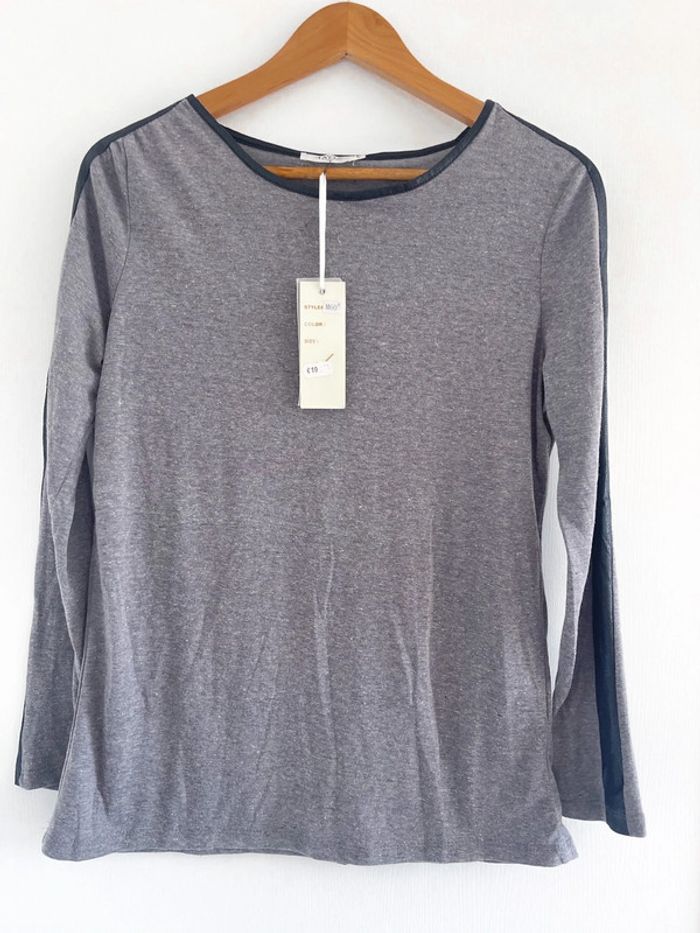 🌟 Haut manches longues gris et noir sur les bras neuf avec étiquette - photo numéro 10