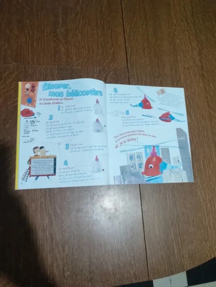 Livre petite main tous en l'air - photo numéro 4