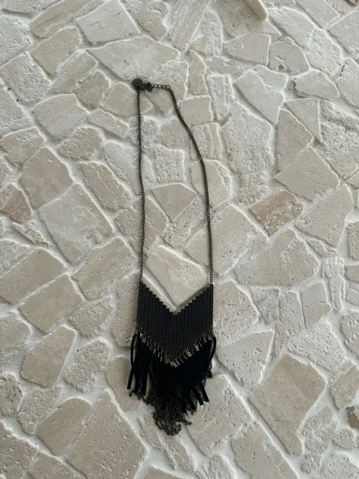 Collier plastron