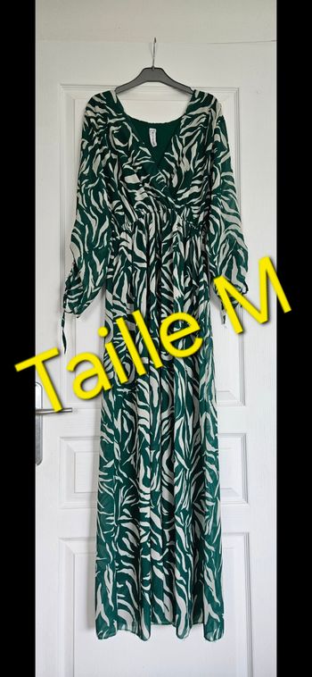 Robe longue imprimée tropical taille M