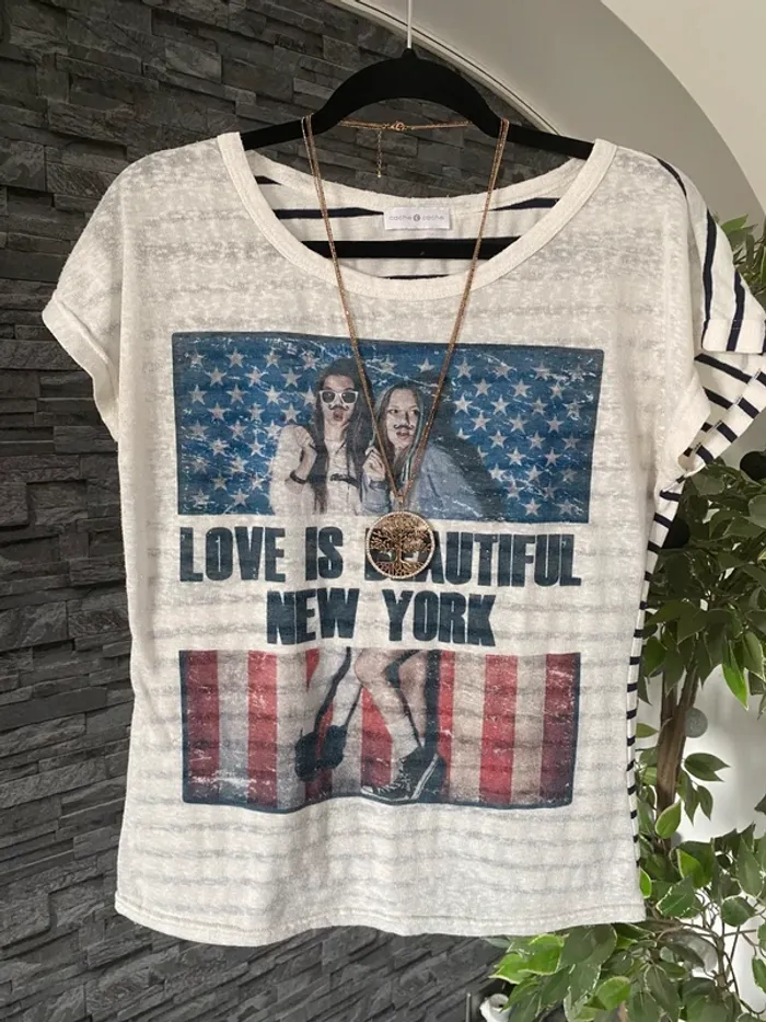 🇺🇸T-shirt tendance femme Love is Beautiful New York– Taille 40 TBE 🇺🇸 - photo numéro 2