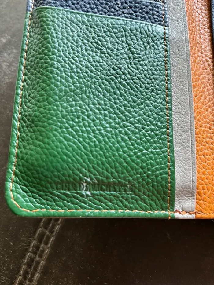 Portefeuille - photo numéro 4