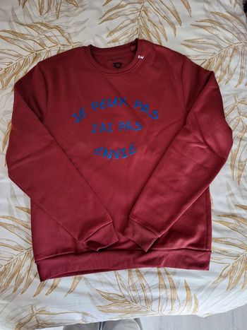 Pull vintage bordeaux