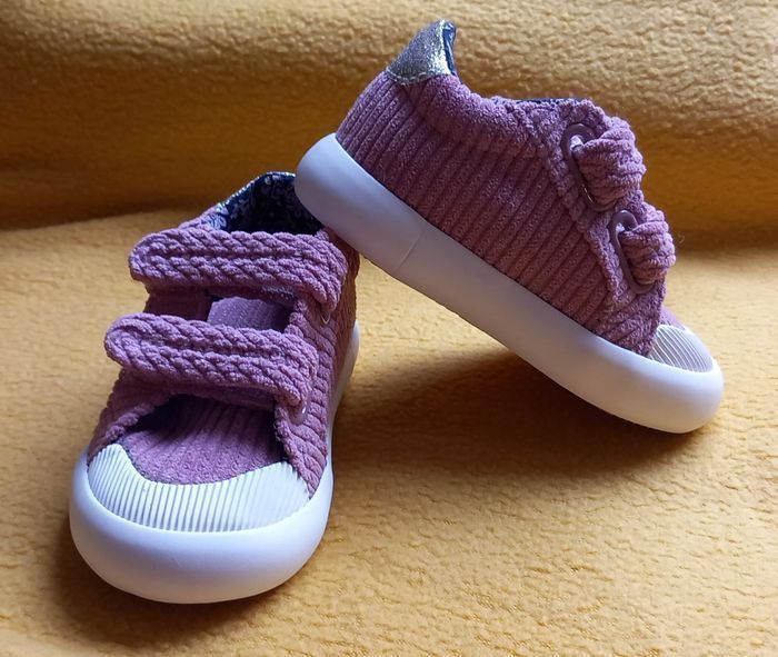 Magnifiques baskets pointure 19 🌸 Vertbaudet - photo numéro 6