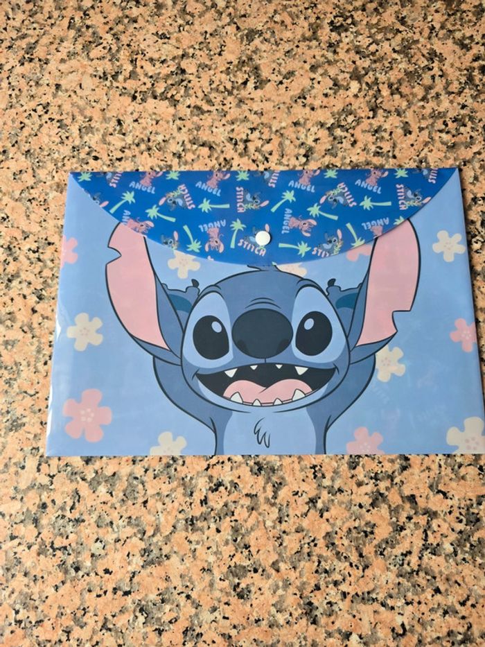 Pochette A4 Stitch neuf