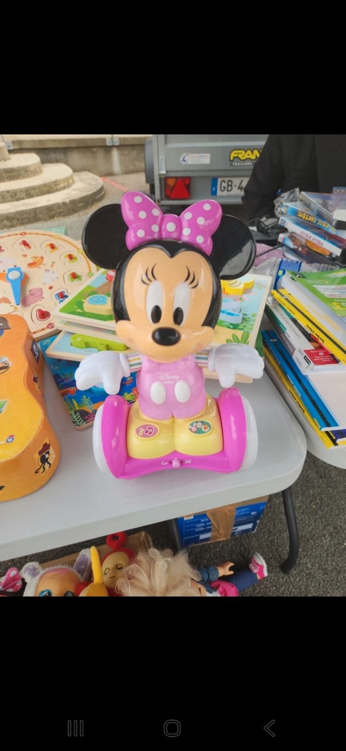 Minnie