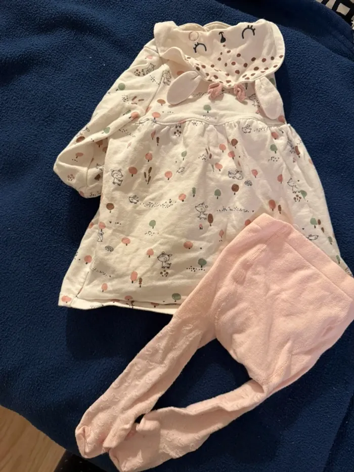 Ensemble robe et collant rose
