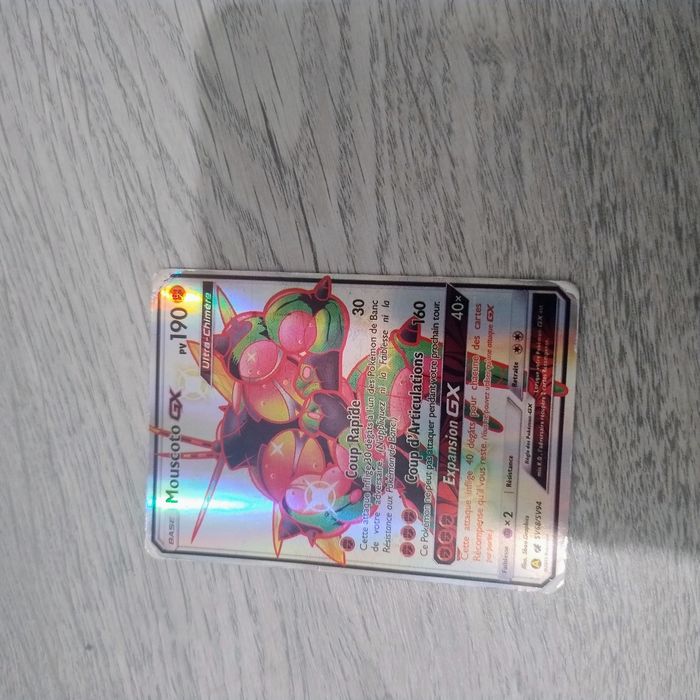 Carte pokémon ultra chimère GX