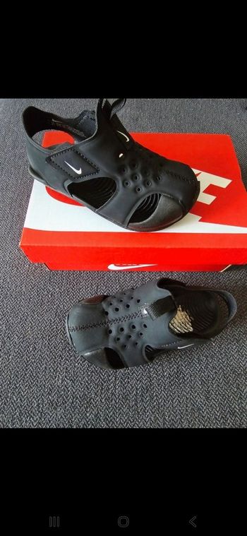 🤩💙😍 neuves , sandales de sport pointure 23.5 nike💙🤩😍