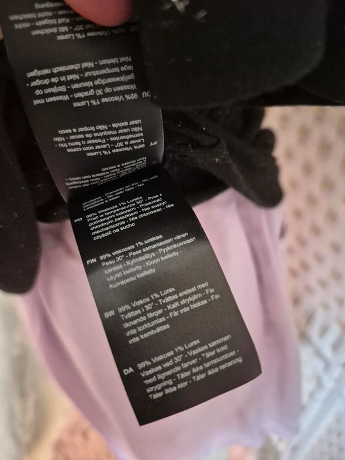 💕joli t-shirt noir avec détails pailletés argentés femme TXS/ 34 kaporal 💕 - photo numéro 15