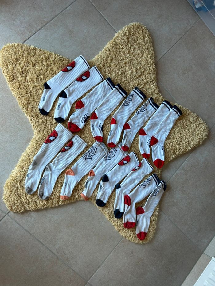 8 paires de chaussettes hautes Spiderman 31-34 - photo numéro 2