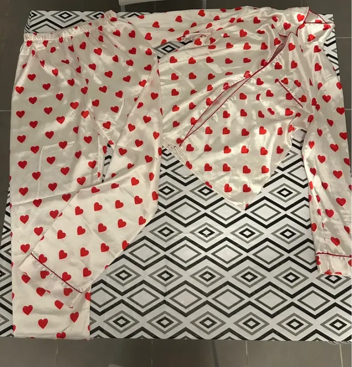 Pyjamas lot - photo numéro 4