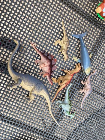 Lot de figurines 🦖 🦕 dinosaures