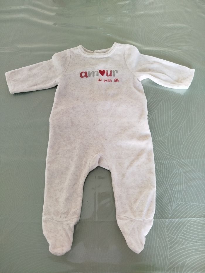 Lot pyjama 3 mois - photo numéro 2