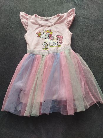 Robe licorne rose à paillettes – Jupon tulle multicolore – 2 ans