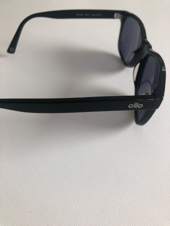 Lunettes de soleil