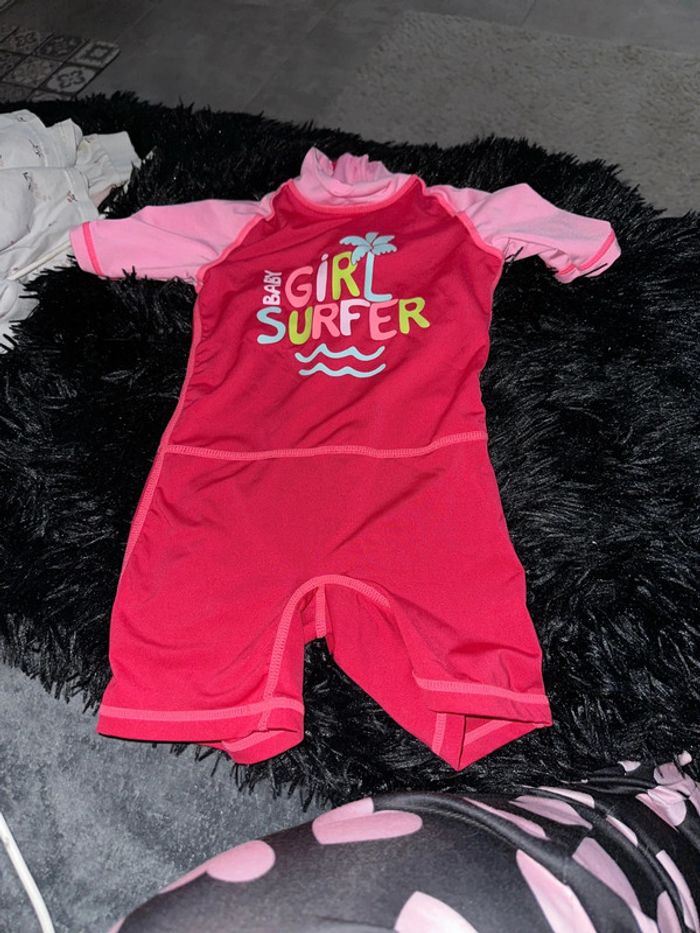 Combinaison piscine fille 12/18 mois