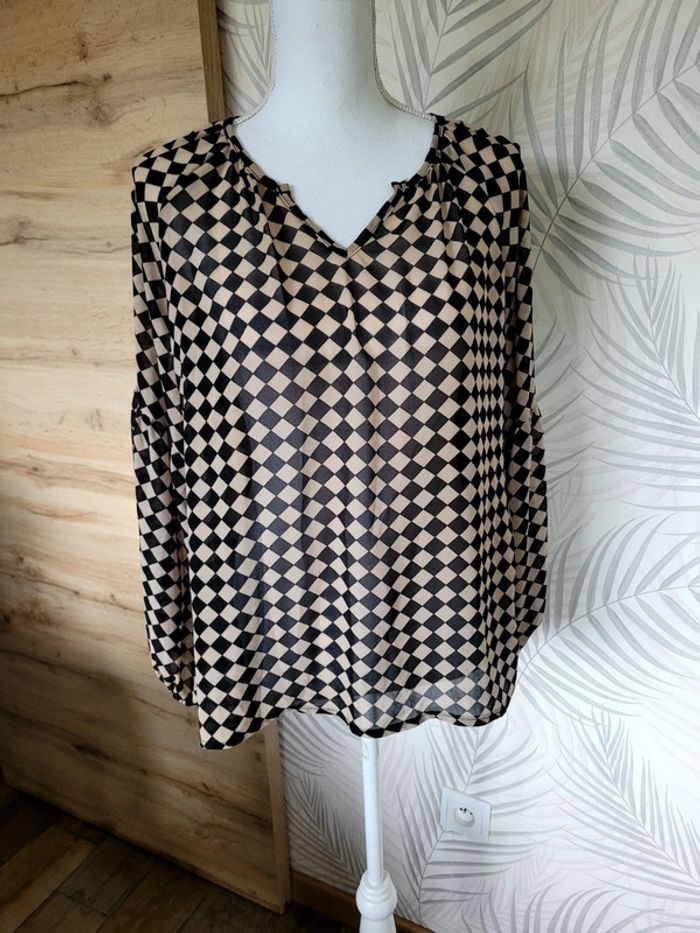 Blouse femme taille M légèrement transparente - photo numéro 4