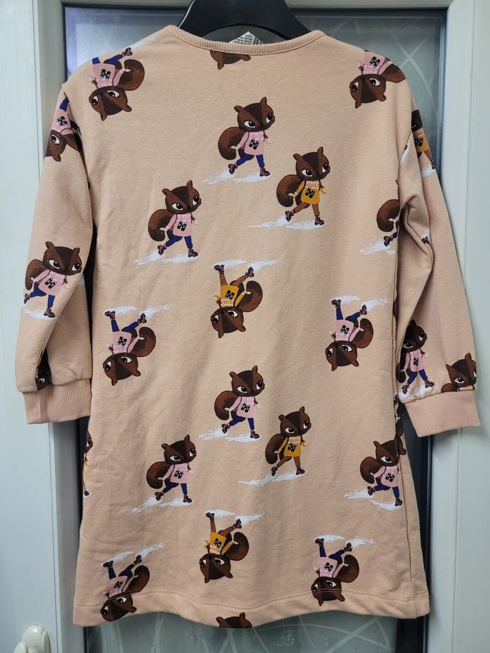 Tunique très bonne état taille 7- 8 ans