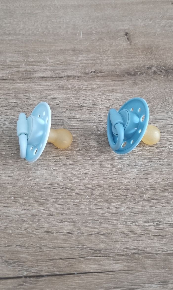 Lot tétines Dodie Gaia 0-6 mois neuves