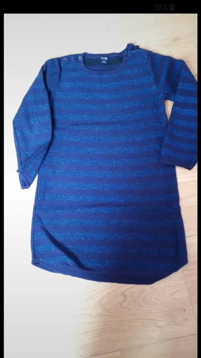 Robe avec petites paillettes