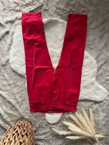 🌸magnifique Pantacourt rouge en jeans taille 42 via 28🌸