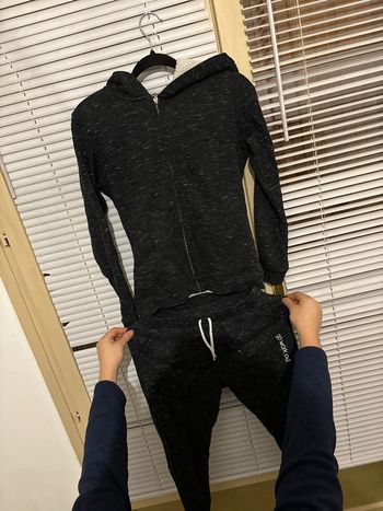 Ensemble de sport