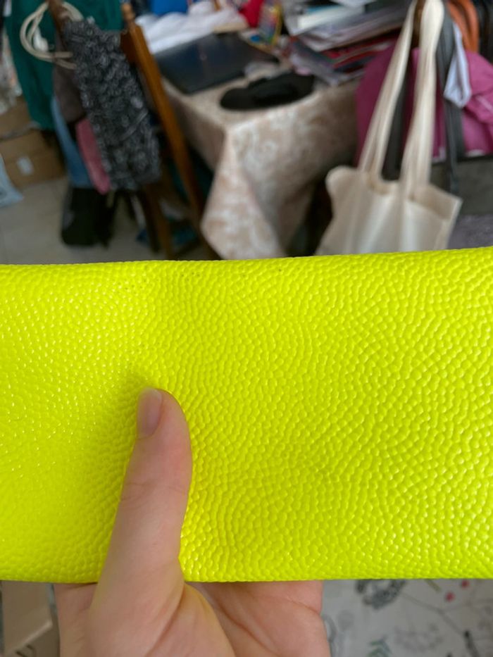 Petit sac vert fluo et jaune fluo. - photo numéro 3