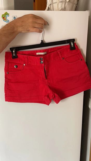 Short rouge