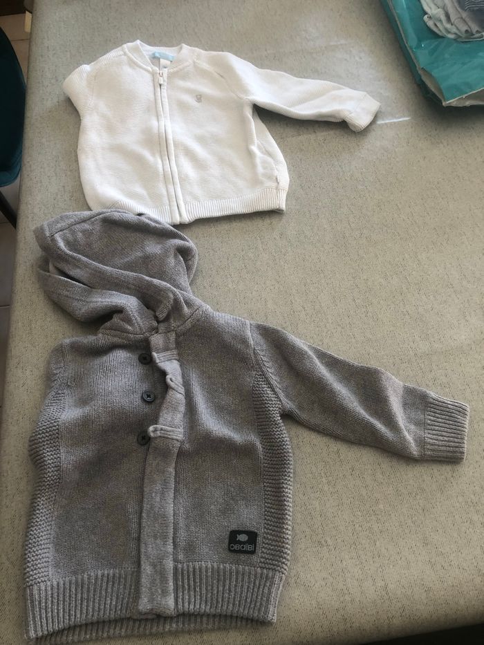 Lot vêtements bébé garçon 12 mois - photo numéro 2