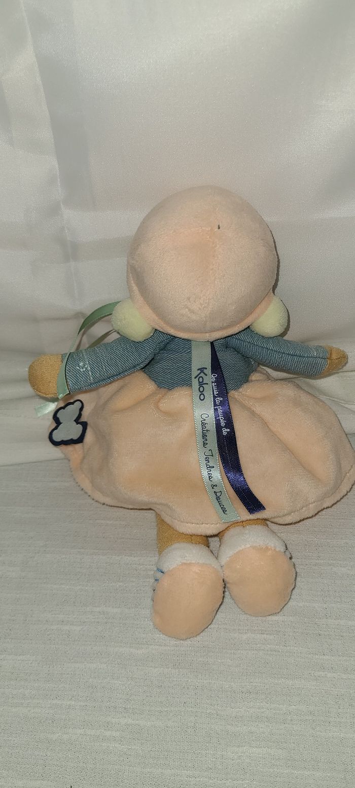 Peluche poupée KALOO fille Chloé robe beige veste jean - photo numéro 2