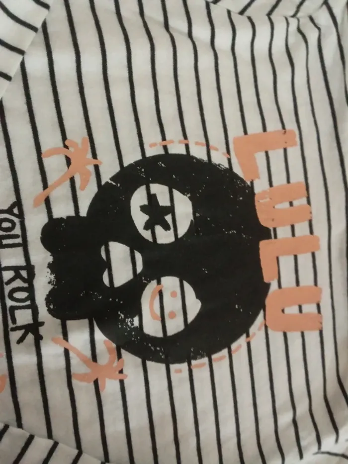 🌹lot de 2 tee shirt gemo/ zombizity🌹 - photo numéro 4