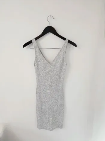 Belle robe Bershka taille XS (34)