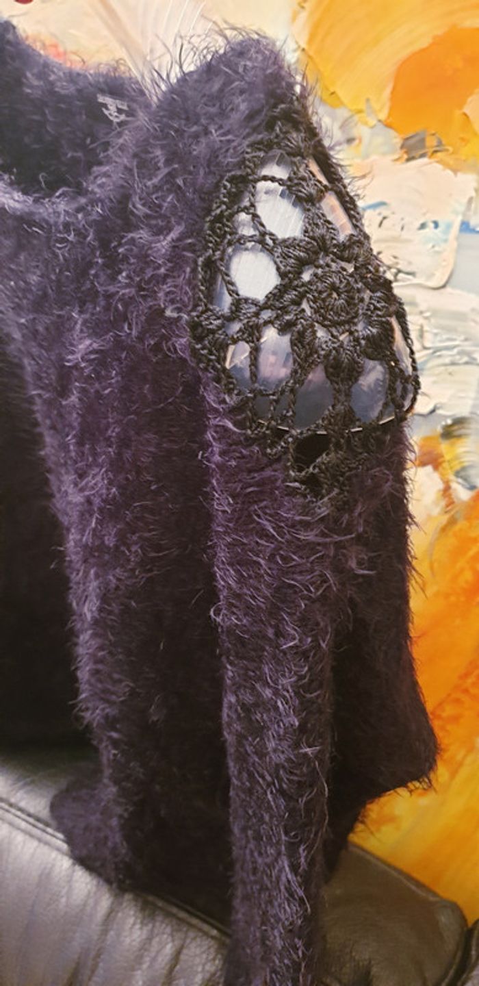 Neuf !Magnifique pull chaud et très féminin a la fois taille Unique - photo numéro 5