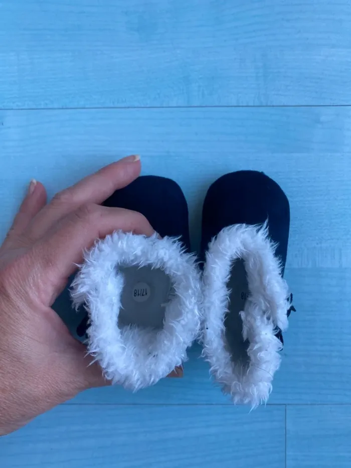 Bottines fourrées marine 17/18 - photo numéro 4