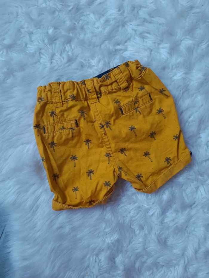 Short jaune 6 mois - photo numéro 3