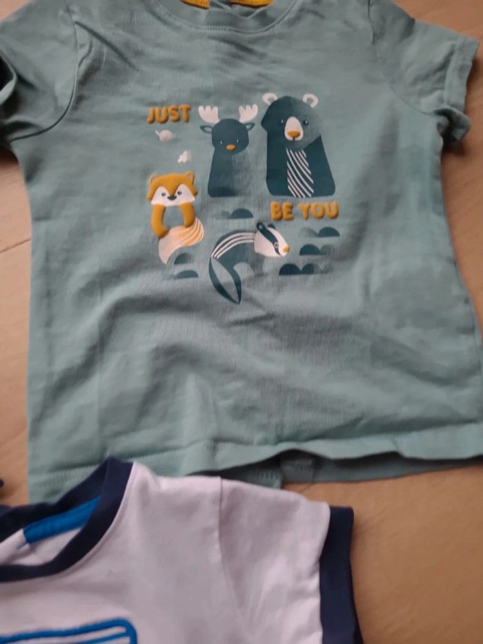 Lot t shirts 6 mois - photo numéro 4