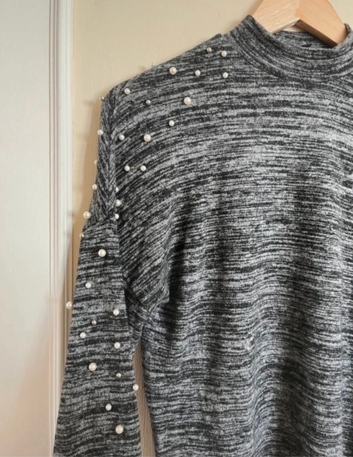 Pull avec des perles - photo numéro 3